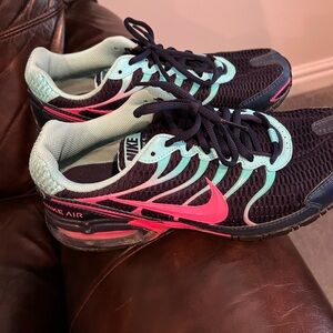 Women’s size 10 Nike Torch AirMax. Great condition worn 3 times.